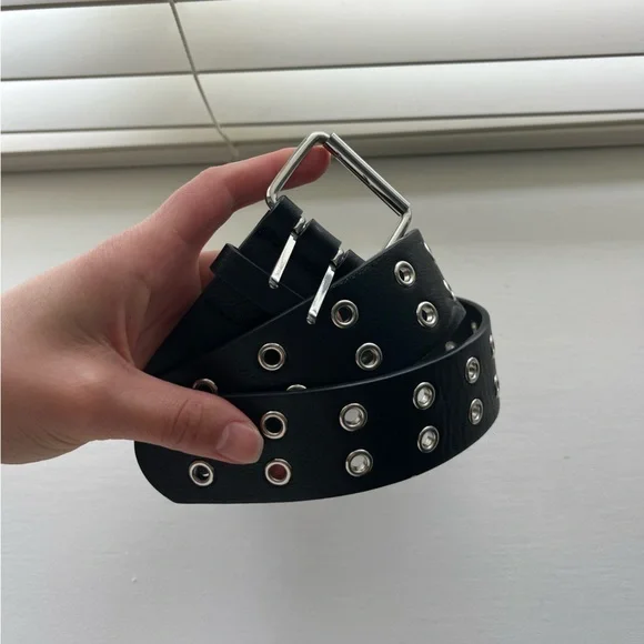 Brandy Melville Belt - Picture 2 of 4